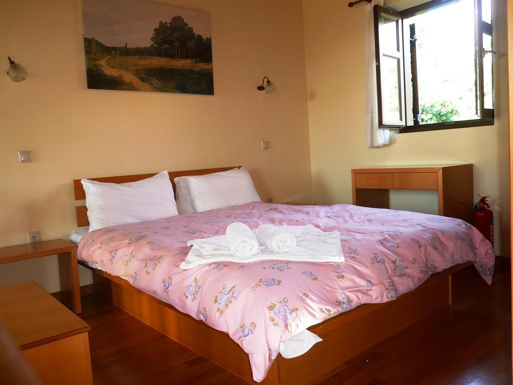 Maison Viros Kardhamili Zimmer foto